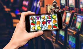 Member DEW123 merayakan kemenangan besar dari permainan slot jackpot progresif
